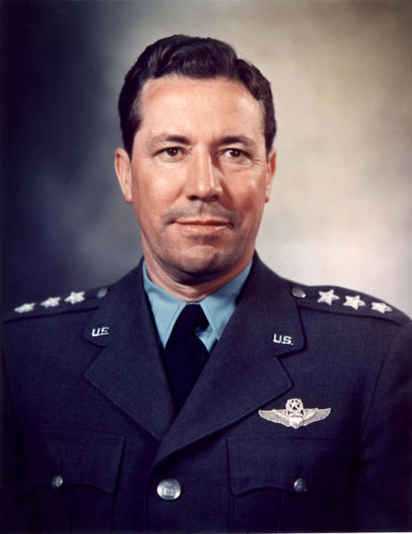 QUESADA1.jpg (35568 octets)