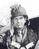 TAYLOR.jpg (24389 octets)